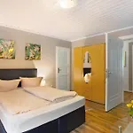 Casa de hóspedes Roth 3*