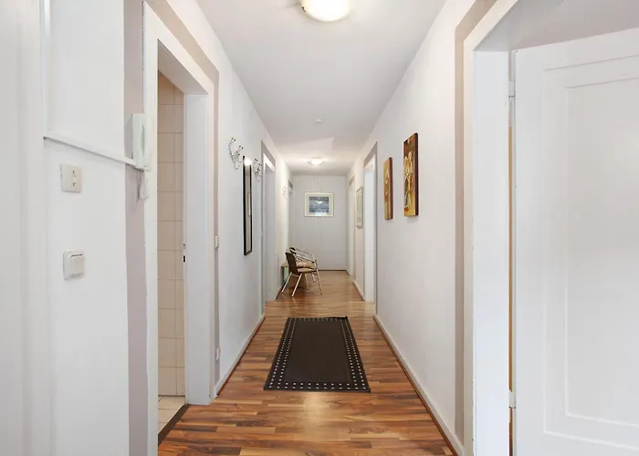 Roth بيت ضيافة 3*