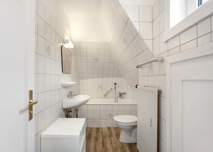 Roth 3* فيلنغن